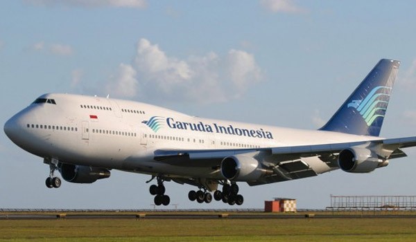 Pesawat Garuda Indonesia
